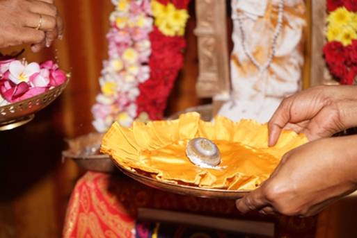 Описание: D:\Игорь\00-Сайт КБК\2016-04\April 2016 issue_files\medi.201604_lingam1.jpg