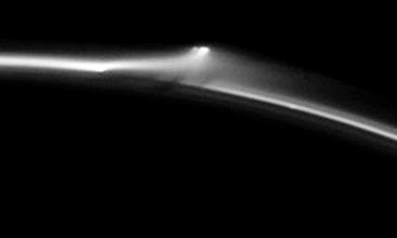 Описание: D:\Игорь-1\00-Сайт КБК\2016-08\July _ August 2016 issue_files\medi.201607_ufo_saturn_detail.jpg